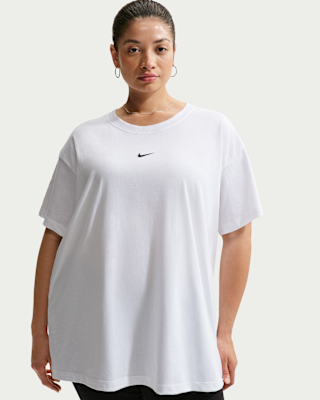 Nike Sportswear Classic Women's Oversized T-Shirt (Plus Size